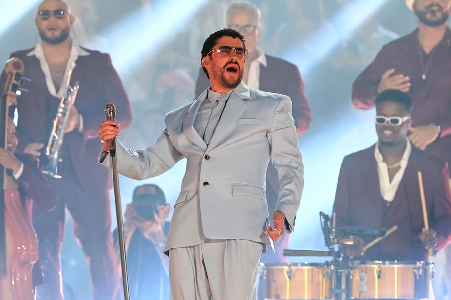 El cantante recibió el galardón durante la ceremonia de entrega de los Creative Arts Emmys, en Los Ángeles, California, que se celebran antes de la gala televisada, prevista para el próximo 14 de septiembre. EFE/ Thais Llorca / ARCHIVO