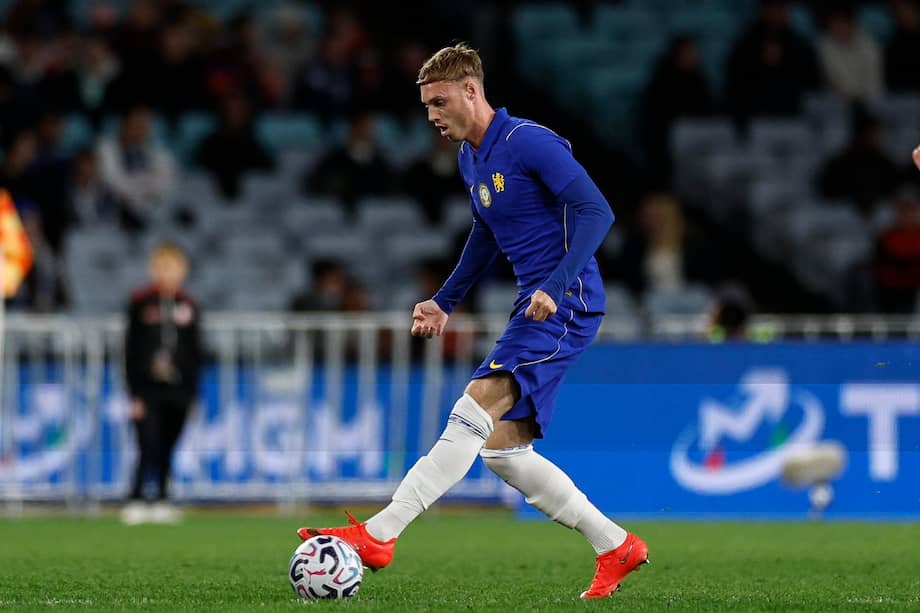 Cole Palmer controla el balón durante la Supercopa de Sídney entre Chelsea FC y Western Sydney Wanderers FC en el Accor Stadium de Sídney, Australia, este 28 de julio de 2026.