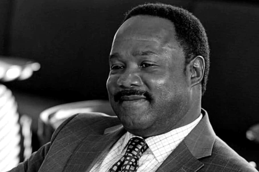 El artista fue conocido por su papel del senador corrupto Clay Davis en la serie de televisión estadounidense.