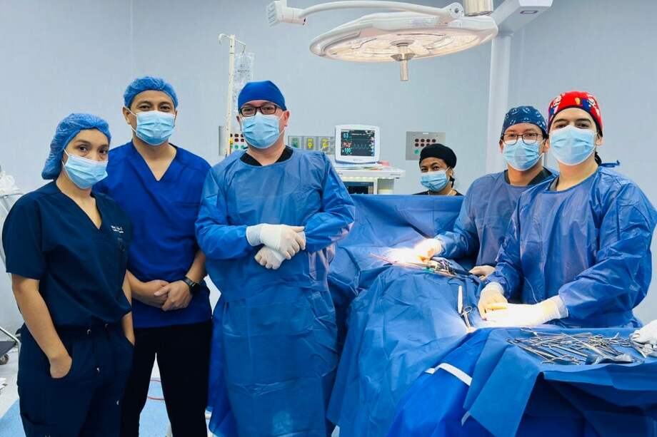 Este fue el equipo que se encargó de la intervención, la cual duró cerca de 45 minutos.