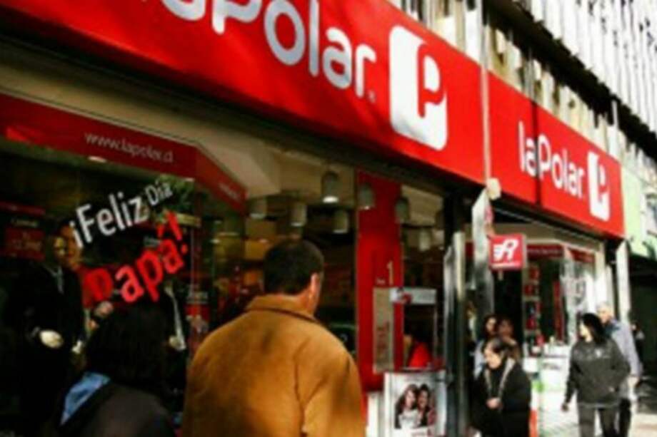 En 2012, La Polar se vio envuelta en uno de los mayores escándalos financieros de Chile.