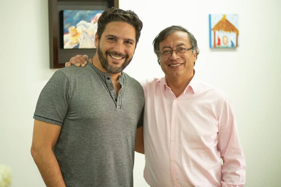 Escaf ha sido célebre por su carrera actoral y su participación en diversas producciones, así como en programas de entretenimiento.