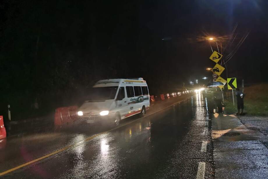 El tránsito se empieza a restablecer en el km 58.