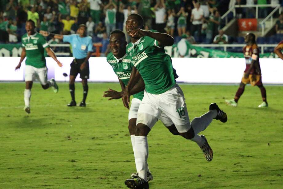 Universitario de Perú jugará contra Deportivo Cali en la 'noche crema'