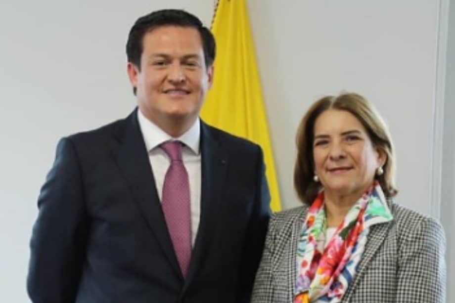 Javier Augusto Sarmiento (izq), ex ministra de Justicia Margarita Cabello (der). / Ministerio de Justicia.