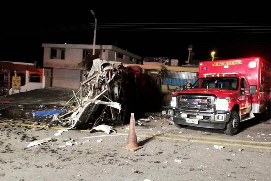 El accidente ocurrió 30 Km al este de Quito, Ecuador. / AFP
