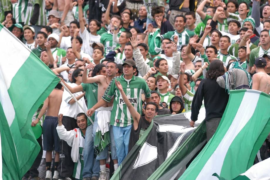 Los enfrentamientos se dieron entre integrantes de dos barras de Nacional que tienen una confrontación desde hace días en el estadio y en otros lugares de la ciudad de Medellín. / Archivo