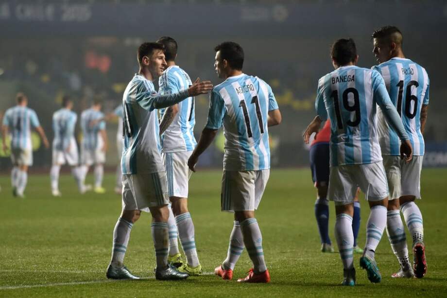 Lionel Messi participó en cinco de los seis tantos argentinos. Foto: AFP
