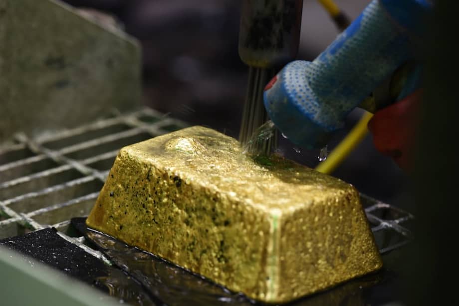 El oro denominado en libras esterlinas subió 19%. /Bloomberg.