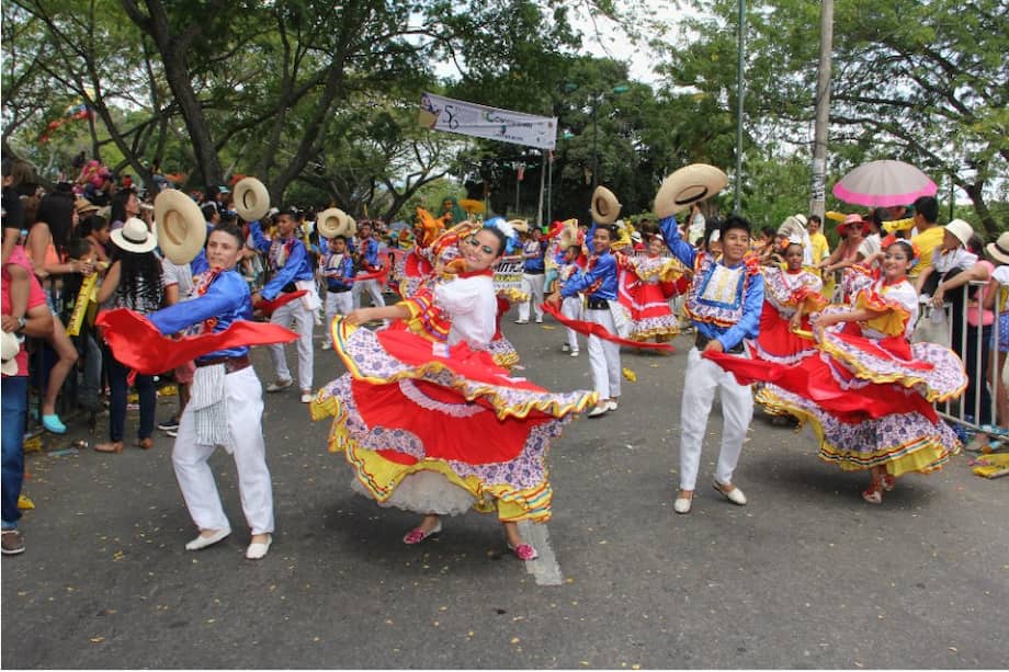 Desfile "Mancha Amarilla la Nación" en Neiva. / Mauricio Bermudez