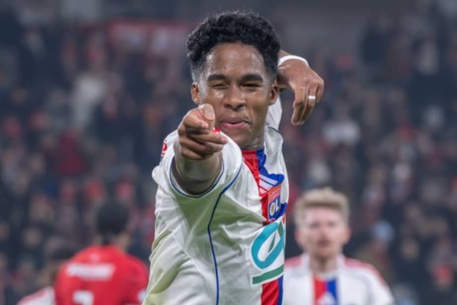 Endrick celebra su gol con Lyon.