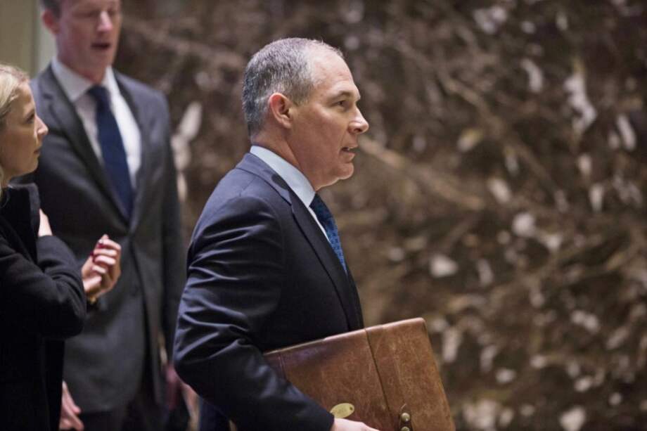 Como ministro de Justicia del estado de Oklahoma, Pruitt luchó contra la Agencia de Protección Medioamiental que ahora dirige. / EFE