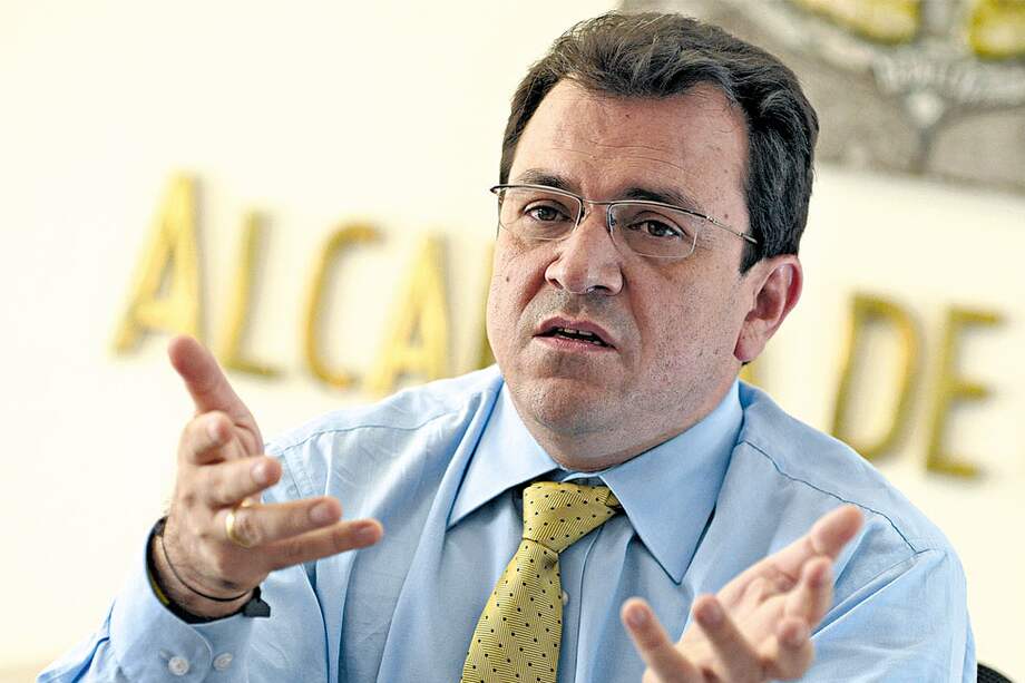 Alonso Salazar anunció que sería nuevamente candidato a la Alcaldía de Medellín./ Archivo