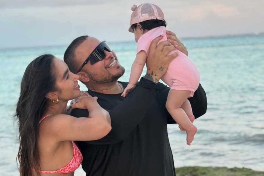 Los cantantes de música popular se convirtieron en padres de Emilia en noviembre del año pasado.