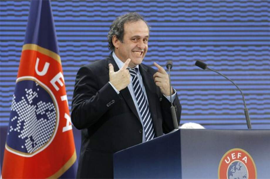 Platini rechaza tecnología en la línea de gol por ser "demasiado cara"