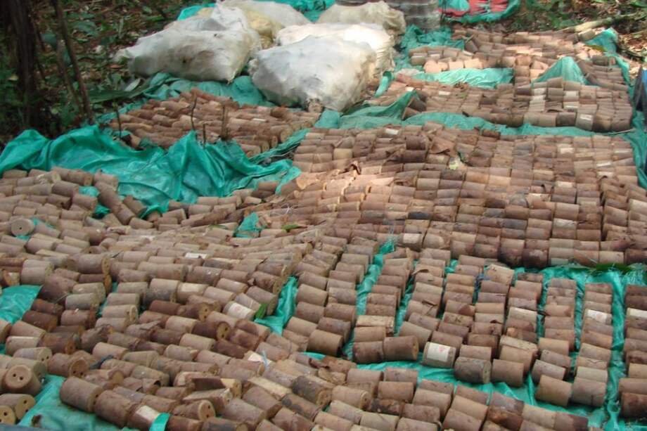 Incautan materiales para fabricar dos mil minas antipersonales