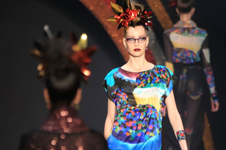 Moda brasilera impone los colores vivos