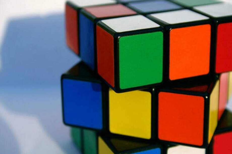CE celebra 40 años del Cubo de Rubik, "icono del ingenio europeo"