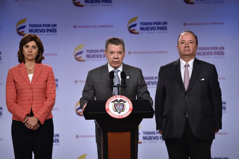 Santos habló con Maduro y ordenó retirar tropas venezolanas de Colombia