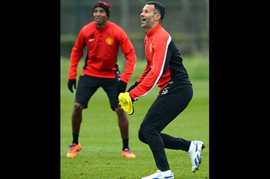 Ryan Giggs se retira como jugador y será ayudante de Van Gaal