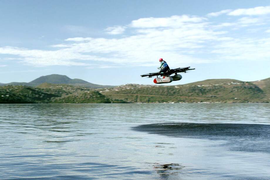 Así funciona el asombroso aerodeslizador acuático Kitty Hawk Flyer