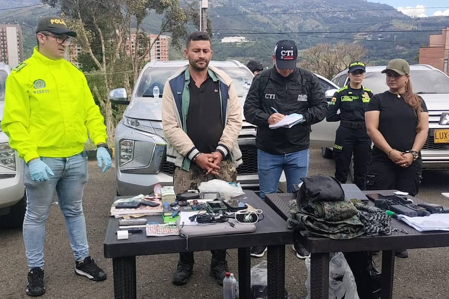 Edgar de Jesús Orrego Arango, conocido como Firu, cabecilla del frente 36 del Estado Mayor Central, capturado el martes durante un retén en la vía Medellín-Anorí-
