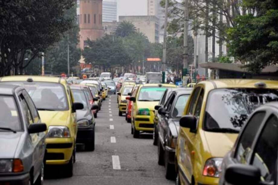 Proponen bajar impuesto de vehículos un 10% por efectos del pico y placa