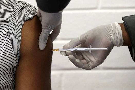 El Minsalud, como ha explicado, busca vacunar a unas 34 millones de personas, aproximadamente. 