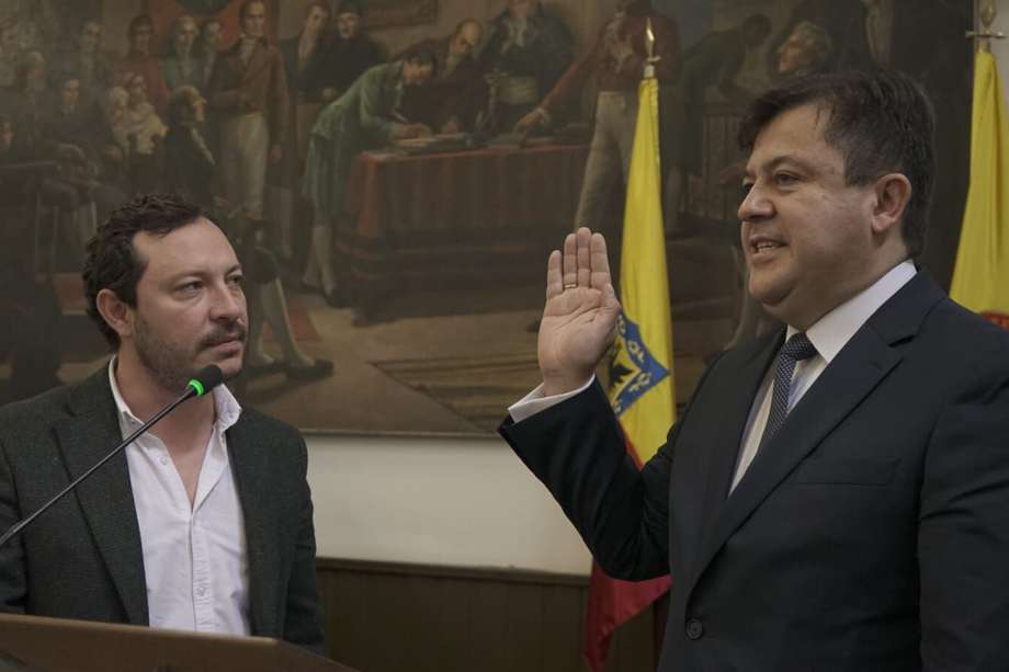 Andrés Castro Franco, se posesionó este 10 de marzo de 2024, como nuevo personero de Bogotá, luego de ganar el concurso de méritos que hizo el Concejo.