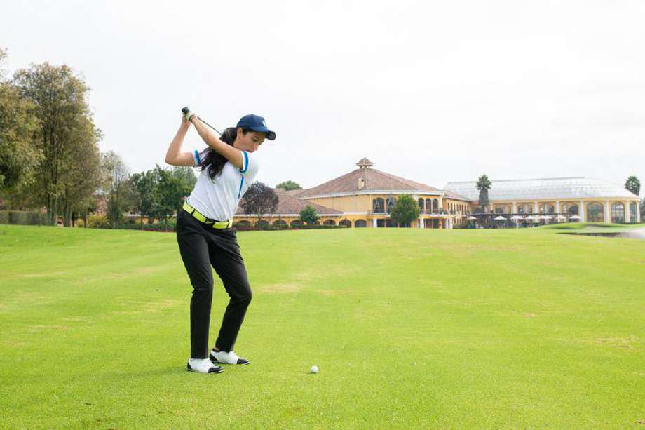 A través de G-Lounge, María Paula Giraldo está aportando a una mayor participación femenina en el golf al organizar torneos exclusivos para mujeres. / Archivo particular 