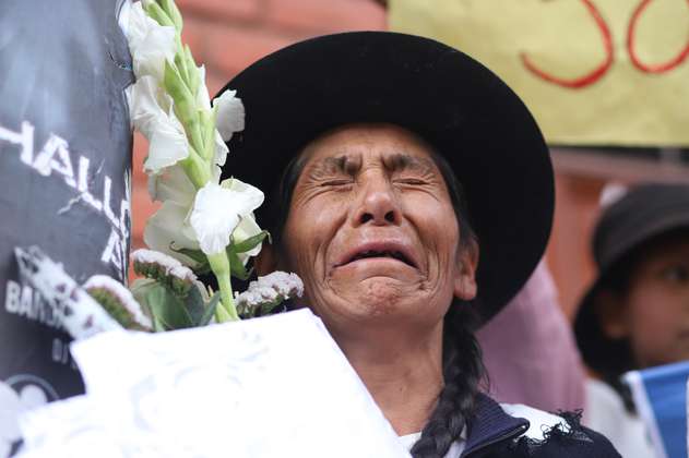 Las autoridades nacionales e internacionales instan al diálogo en Perú