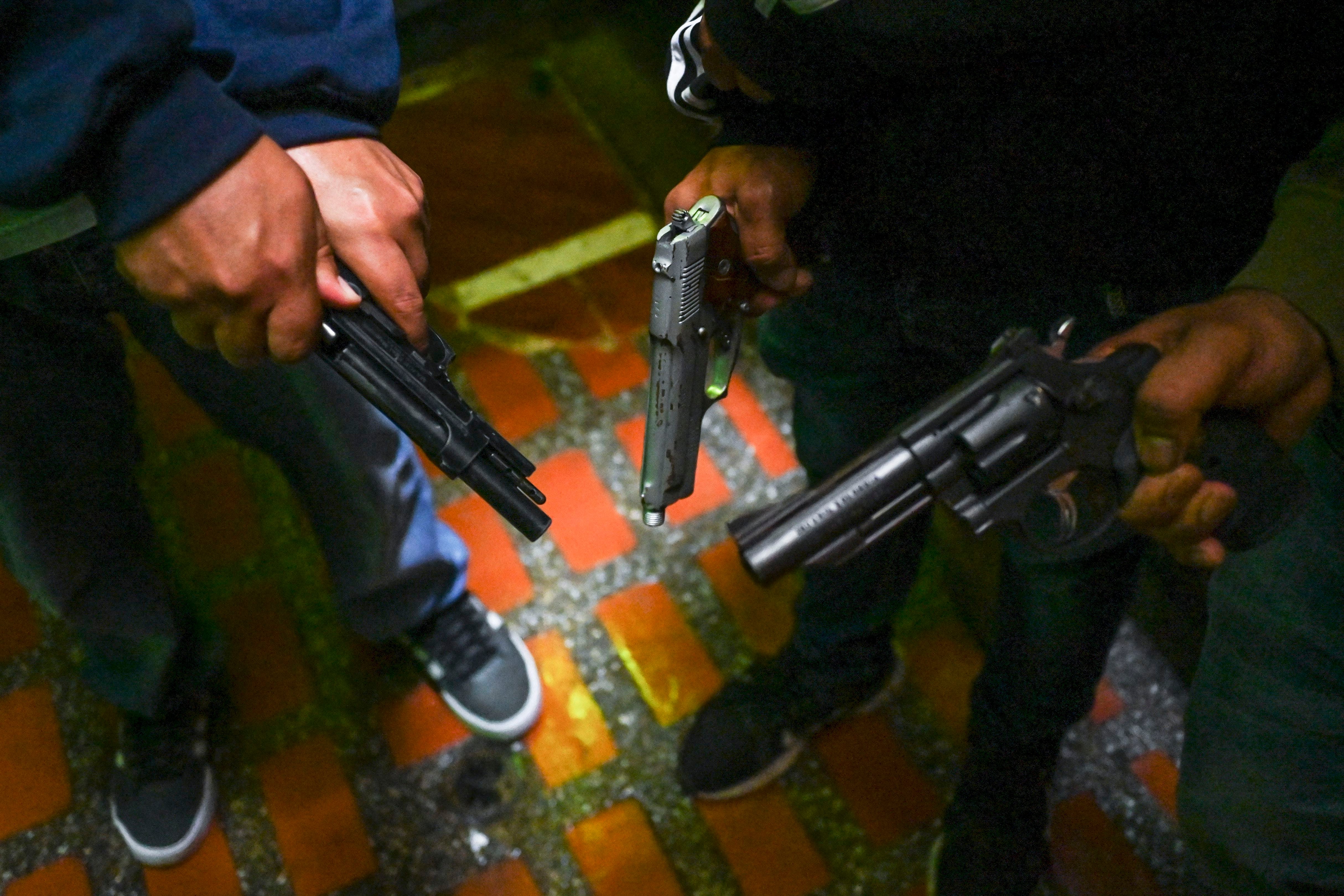 Medellín y un nuevo pacto del fusil entre las bandas criminales