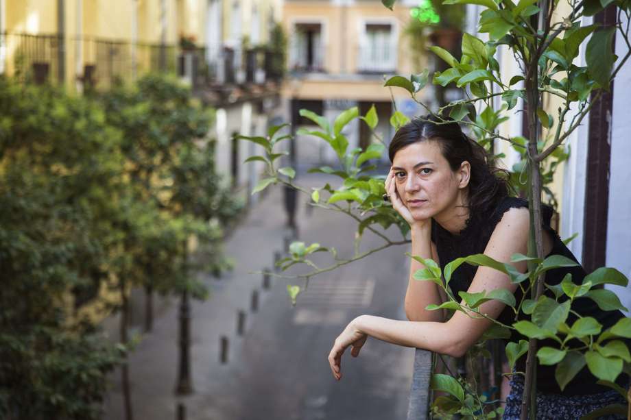Fotografía de archivo fechada el 1 de junio de 2015 donde aparece la escritora argentina Samanta Schweblin en Madrid (España), durante su participación en la IV edición del Premio Internacional de Narrativa Breve Ribera del Duero. 