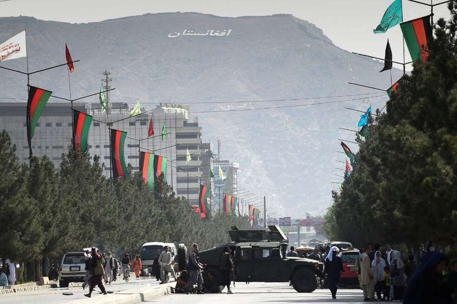 Tras la explosión, se cortó la transmisión de electricidad en Kabul y algunas otras provincias / Foto de referencia