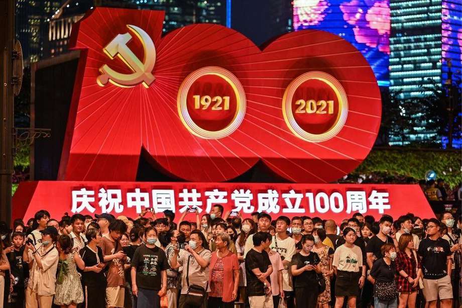 El presidente chino, Xi Jinping, presenta la lucha contra la pandemia como una “victoria de la organización del Partido Comunista”.