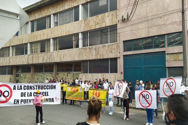 Protestas en Puente Aranda por la construcción de un nuevo centro de reclusión