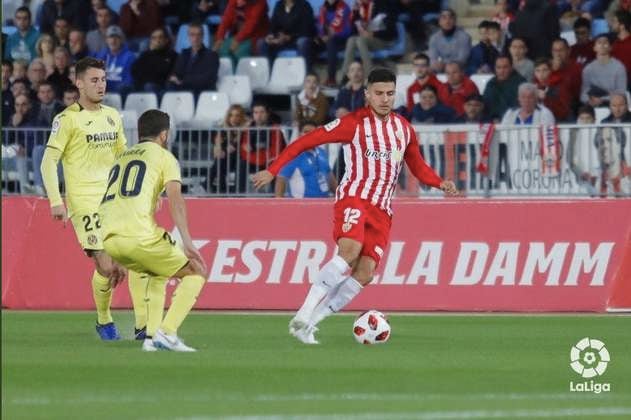 Juan José Narváez volvió a marcar con Almería
