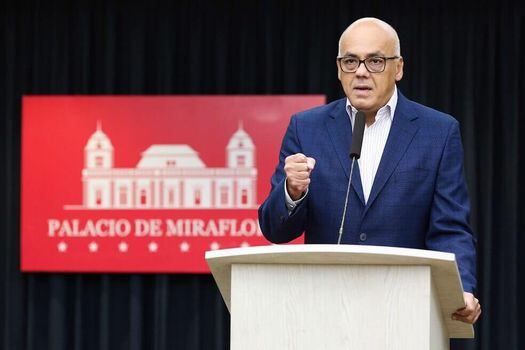 Jorge Rodríguez, ministro de Comunicaciones de Venezuela, entregó un listado con nombres de varios dirigentes opositores. / Archivo