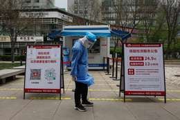 China: tras protestas gobierno disminuye medidas anticovid en Shanghái