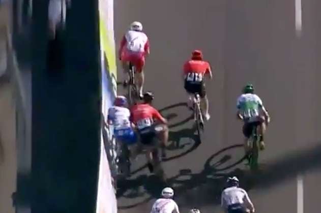 Por este empujón en un esprint, la UCI pidió sancionar a Nacer Bouhanni, compañero de Nairo