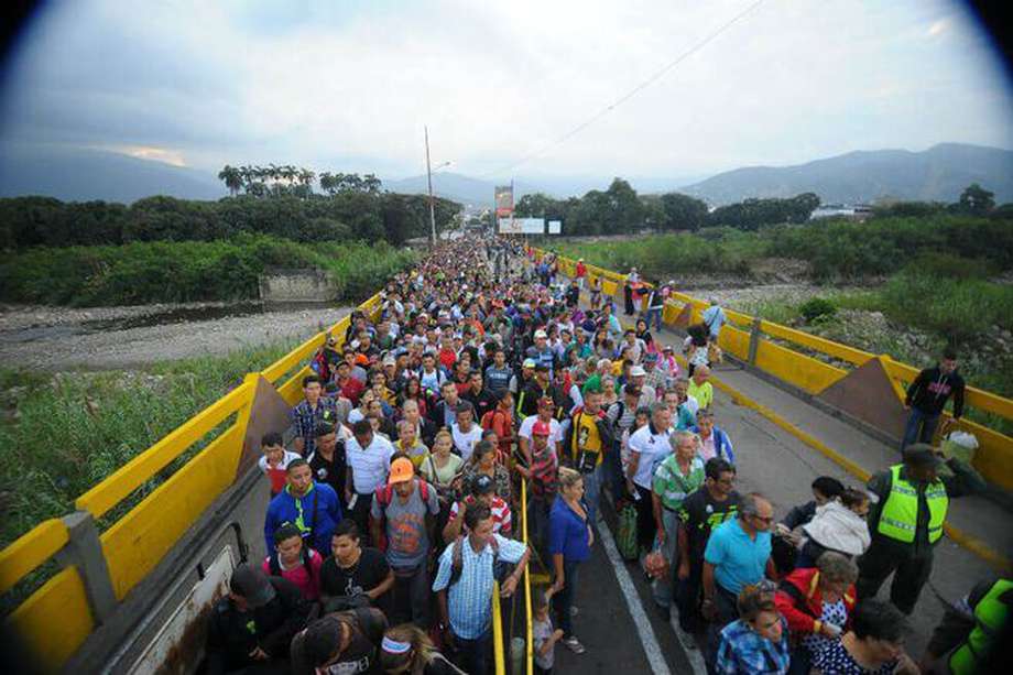 La normalización de los migrantes ayudará a la economía colombiana.