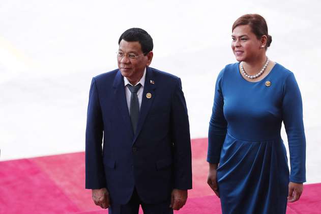 Rodrigo Duterte competirá contra su hija por la vicepresidencia de Filipinas