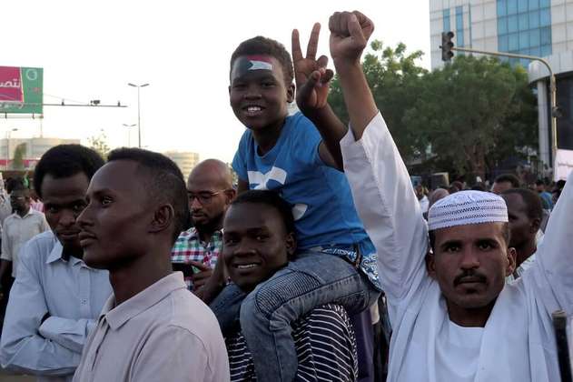 Militares y opositores de Sudán llegan a acuerdos tras tensas semanas de negociación