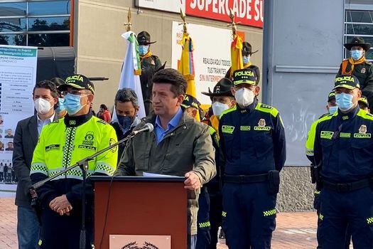 En el evento, el ministro de Defensa entregó parte de los elementos recuperados a las víctimas de hurto en Bogotá.