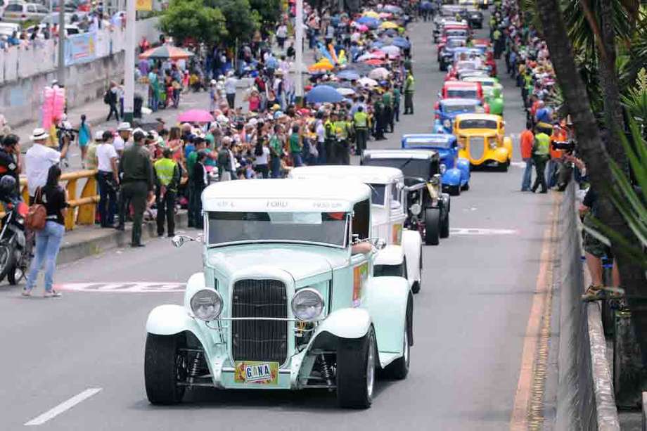 Se esperan más de 800.000 personas en el tradicional desfile de vehículos. 