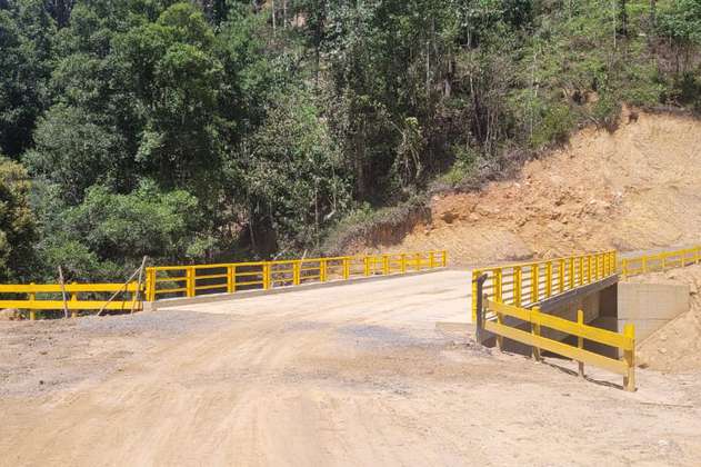 Inauguraron el “Puente sobre el río Ortega”, que conecta a 14 veredas del Cauca