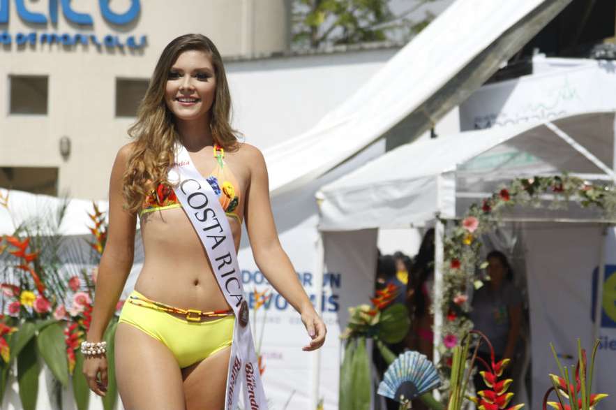 Vea el desfile en traje de baño de las candidatas del Reinado del Café | EL  ESPECTADOR