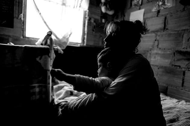 Pobres, desplazadas y en prostitución: de la violencia de la guerra a la explotación sexual