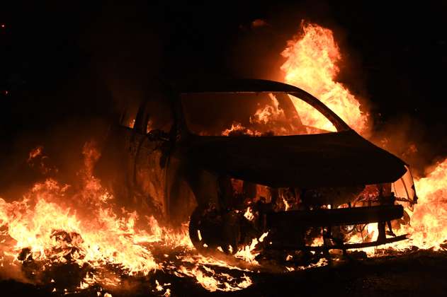 Caos total en Francia: incendios, robos y enfrentamientos con la policía