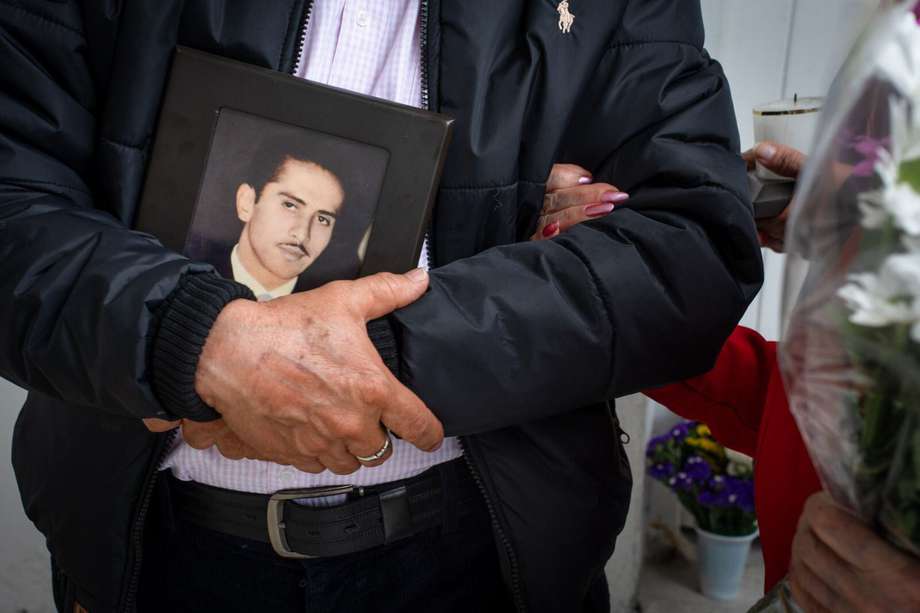 El Cuerpo de Luis Edilberto Cuervo Torres, desaparecida en el Palacio de Justicia, fue entregado por Unidad de Búsqueda, Fiscalía y Medicina Legal a su familia en Bogotá.